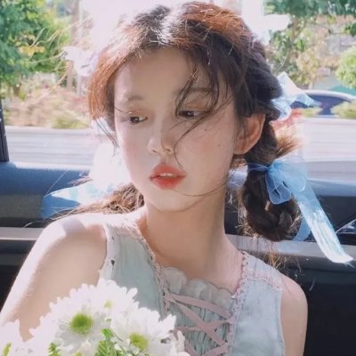 5个吓鬼的少年